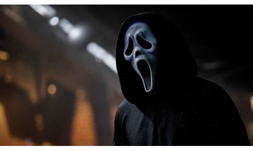 ÇIĞLIK'IN YÖNETMENİ VEDA EDİYOR 